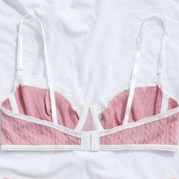 NWOT LIGHT DUSTY BABY PINK | 32B | BRA ONLY | UNLINED UNDERWIRE CONTRAST LACE | - Picture 3 of 5